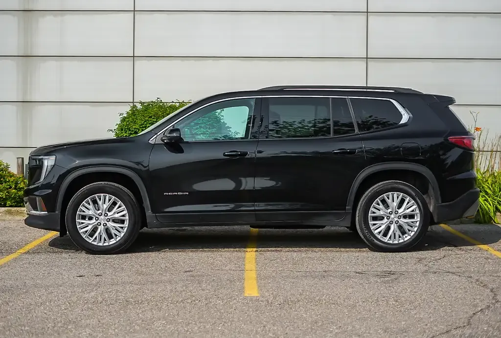 GMC Acadia 2025 photo 4