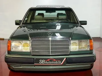 Mercedes-Benz E-Class 1993 photo 3