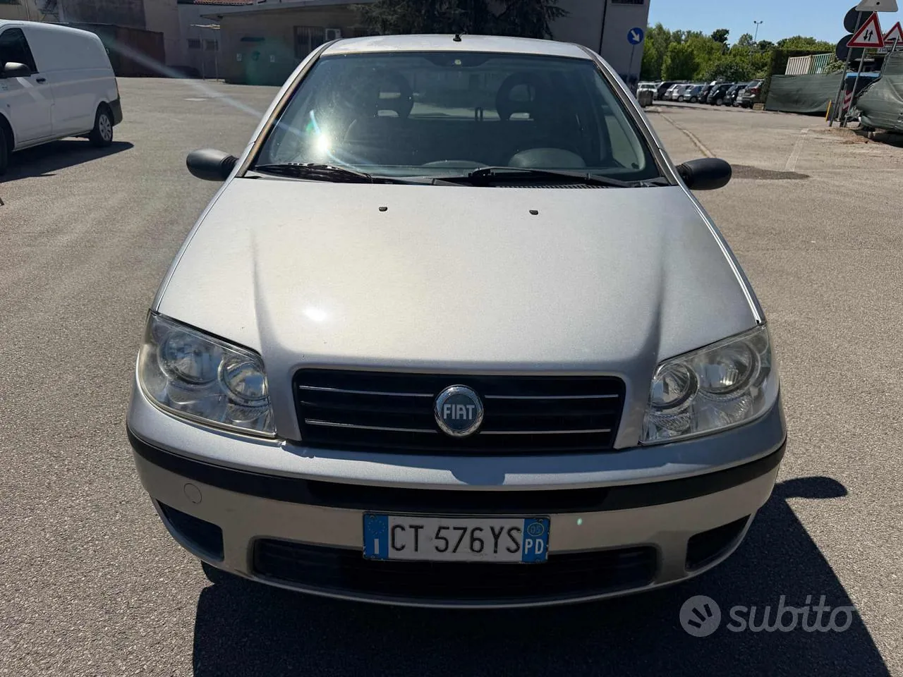 Fiat Punto 2005 photo 2