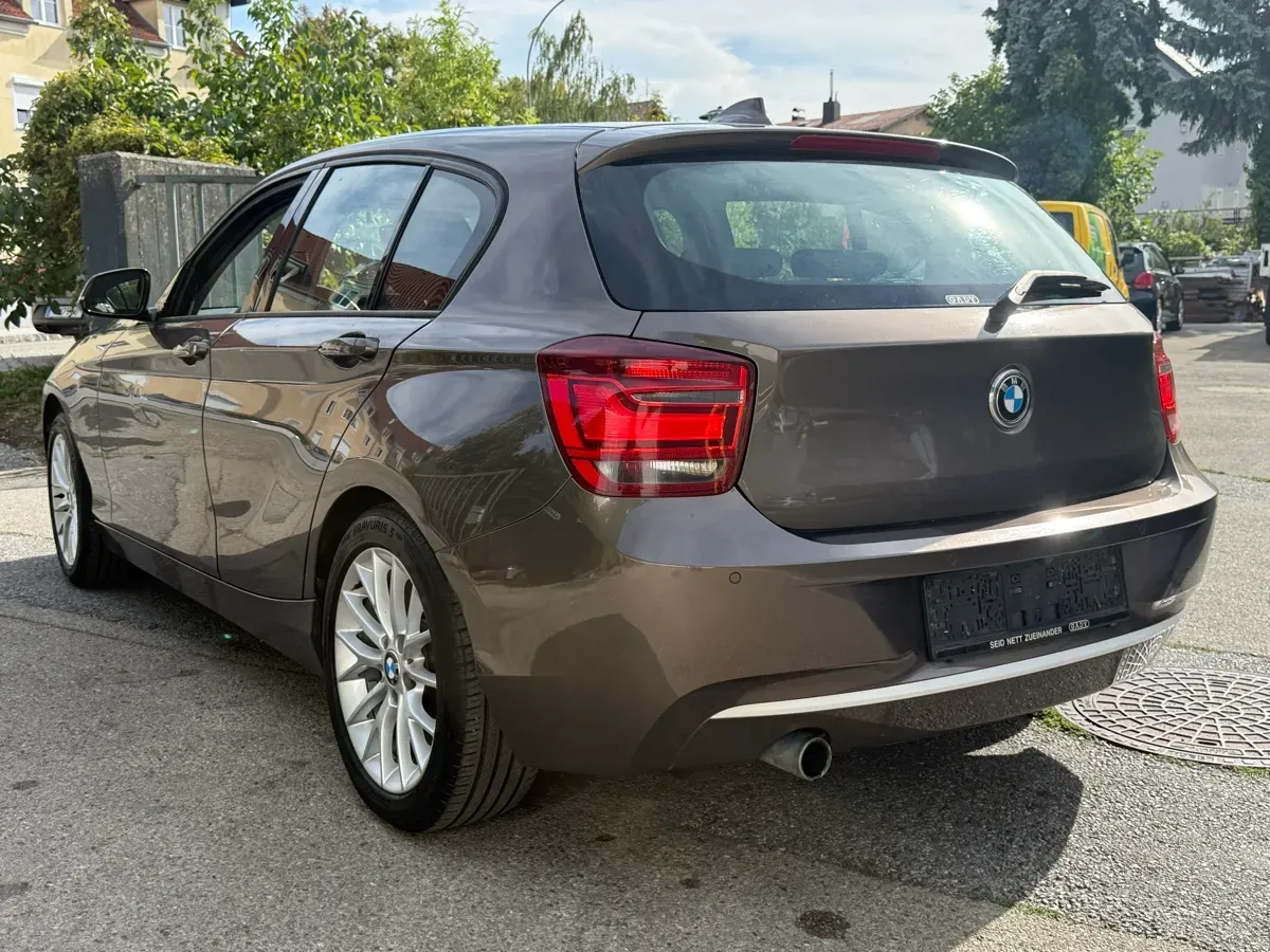 BMW 1 Series 2012 photo 2