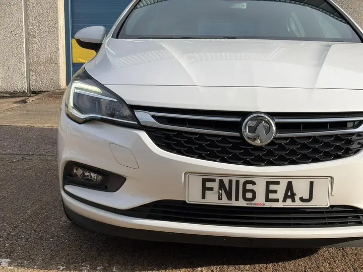 Vauxhall Astra 2016 photo 5