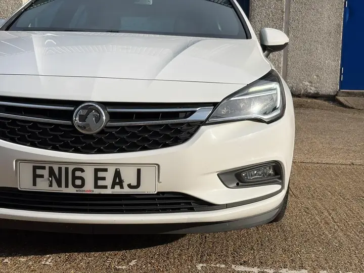 Vauxhall Astra 2016 photo 3
