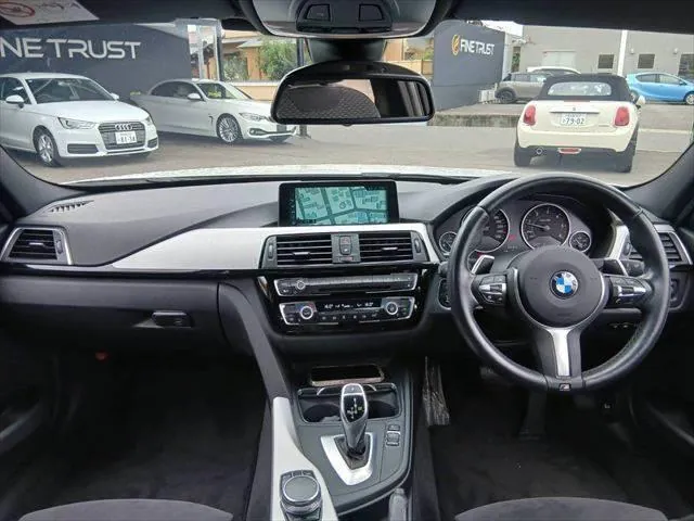 BMW 3 Series 2017 photo 3