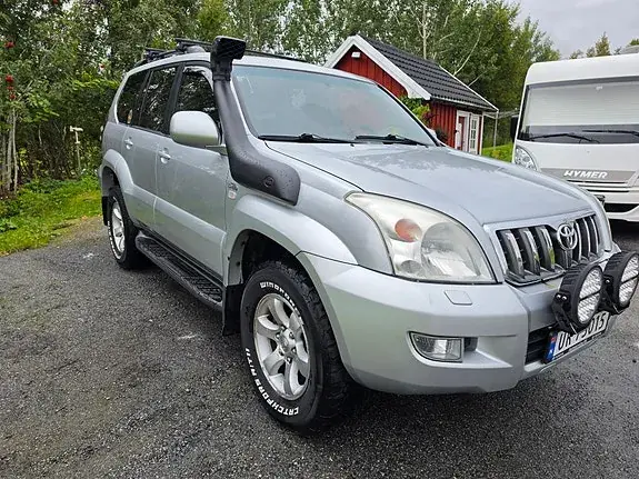 Toyota Land Cruiser 2006 photo 2