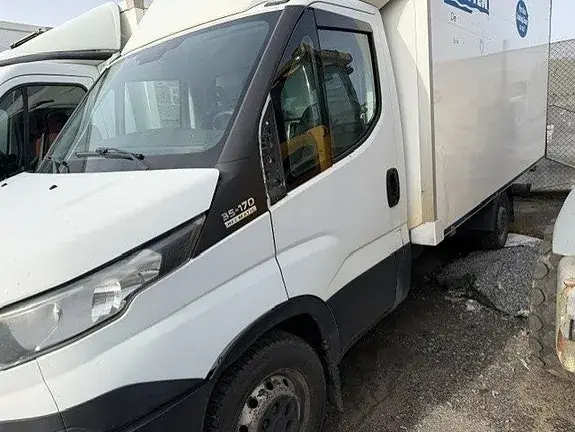 Iveco Daily 2017 photo 2