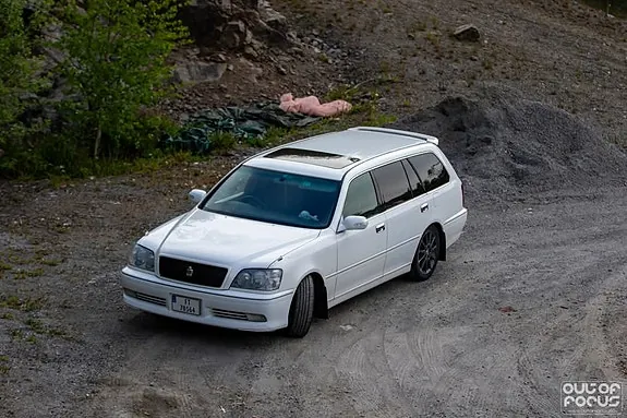 Toyota Crown 2002 photo 5