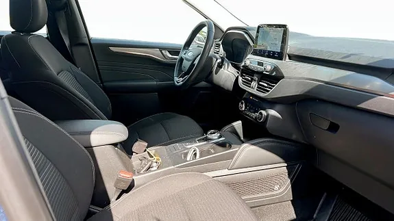 Ford Kuga 2022 photo 3