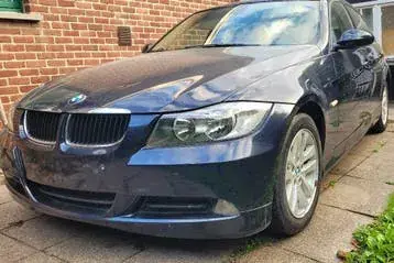 BMW 320I