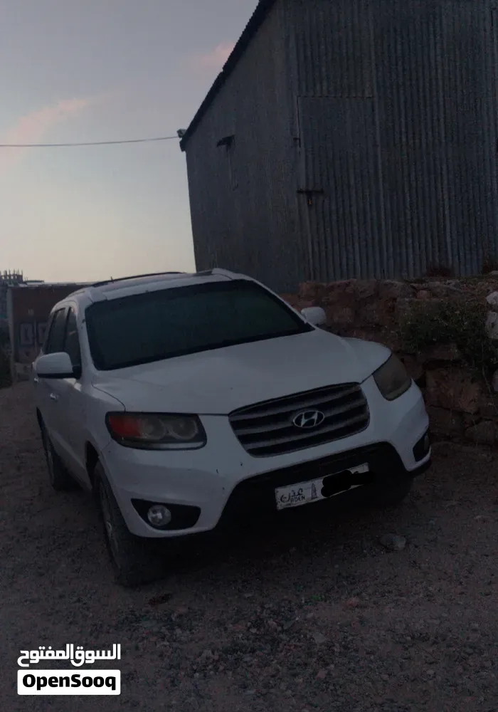 Hyundai Santa Fe 2012 photo 3