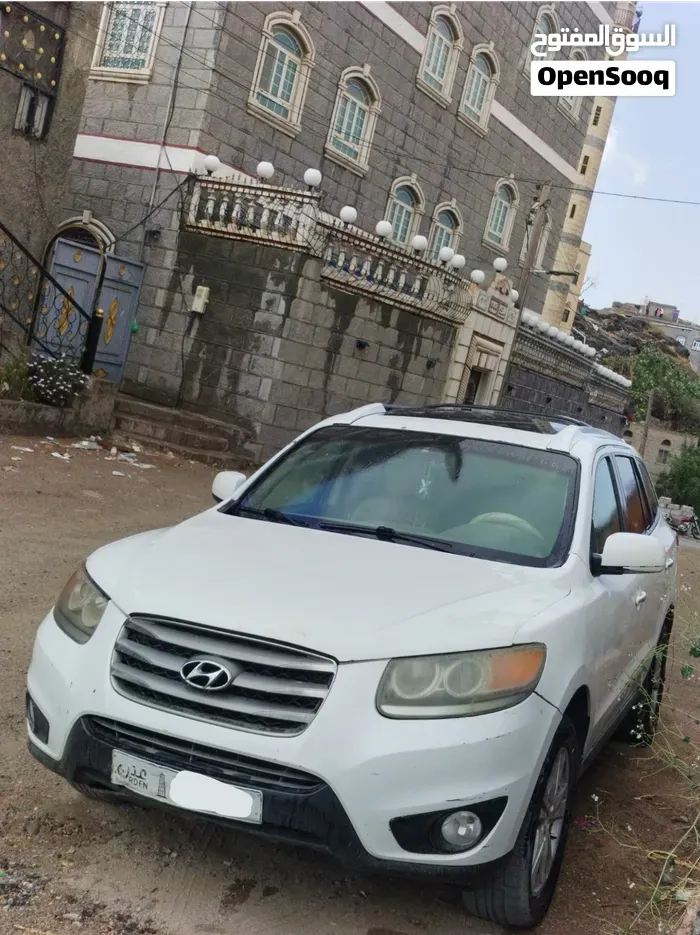 Hyundai Santa Fe 2012 photo 4