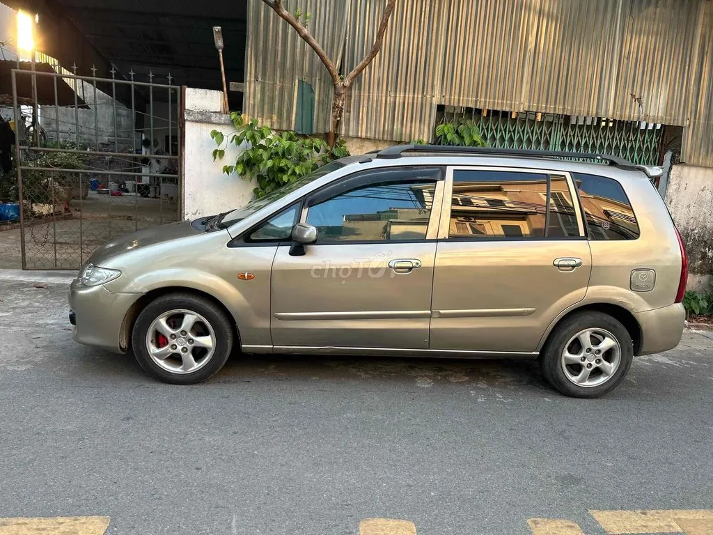 Mazda Premacy 2002 photo 3