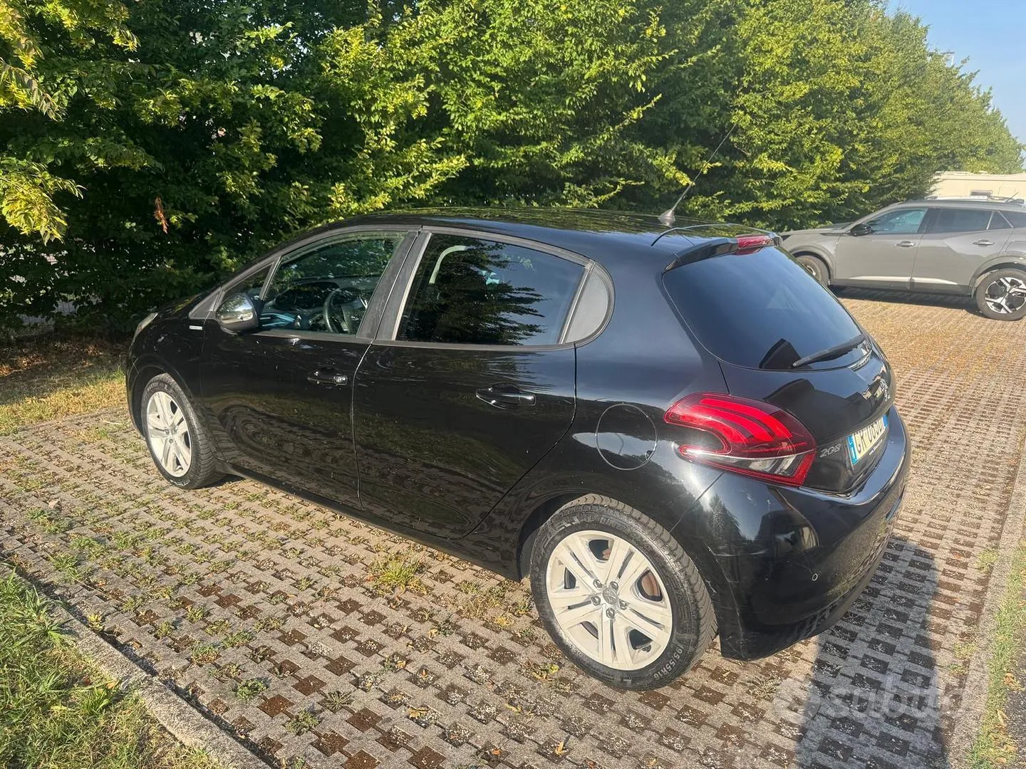 Peugeot 208 2023 photo 4