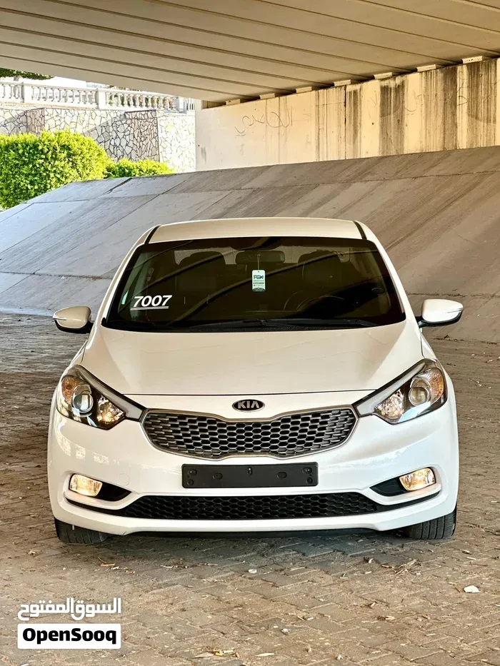 Kia K3 2014 photo 2