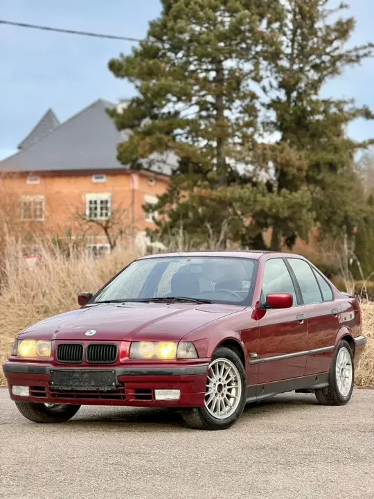 BMW 3 Series 1995 photo 2