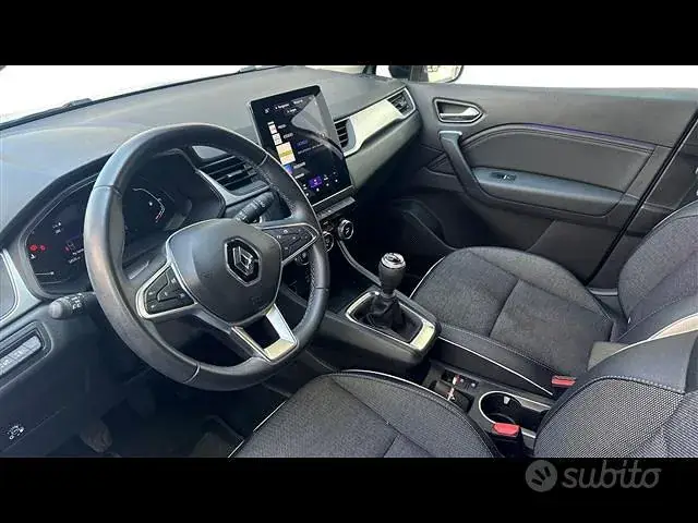 Renault Captur 2023 photo 3