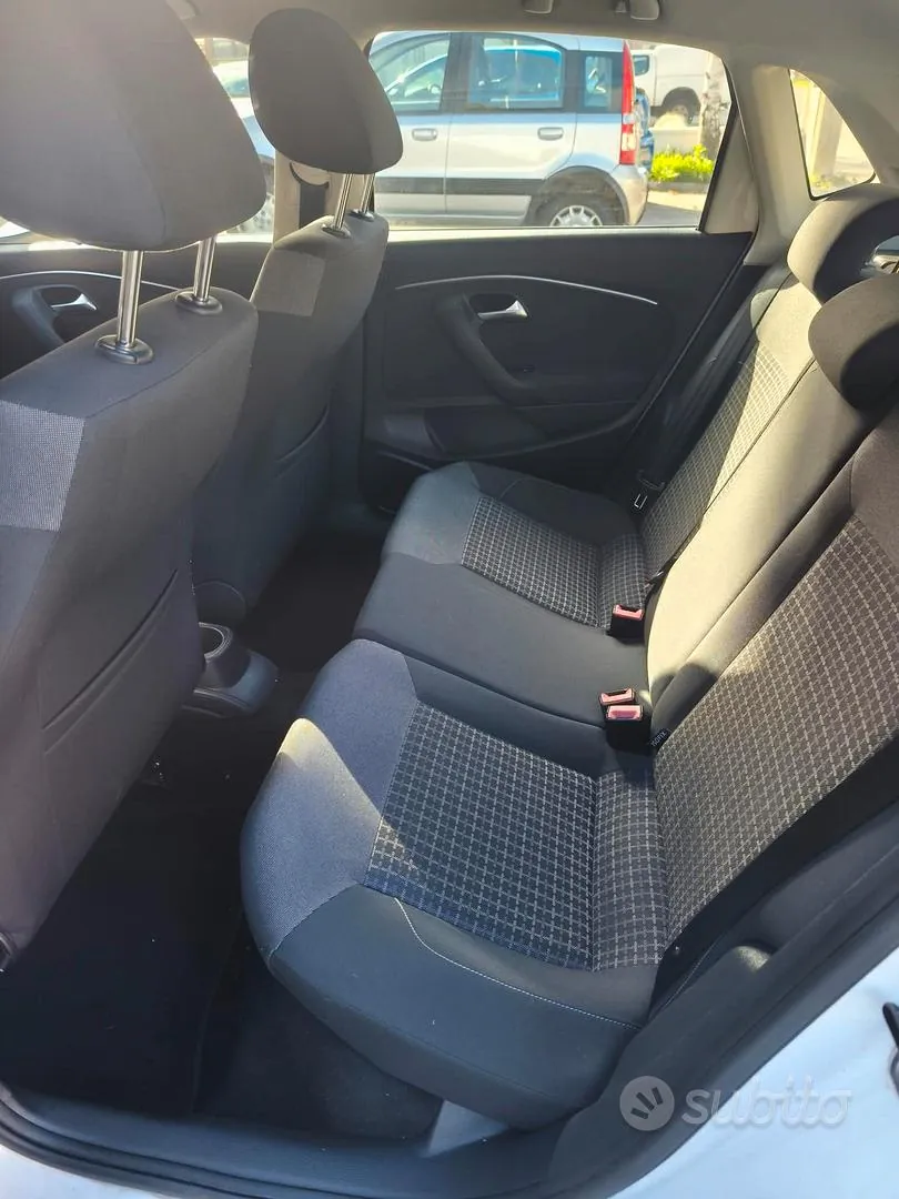 Volkswagen Polo 2014 photo 3