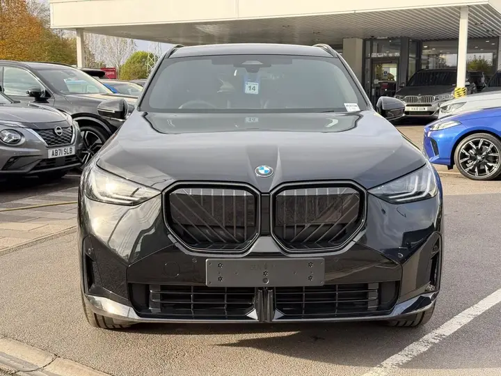 BMW X3 photo 2