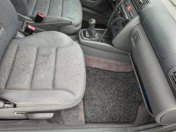 Audi A3 1998 photo 3