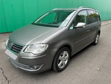Volkswagen Touran 2010 photo 3