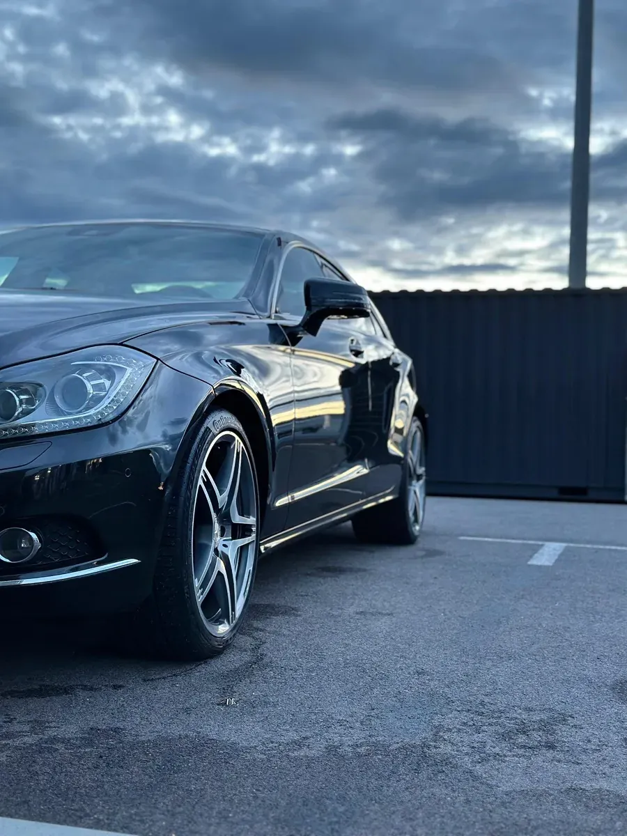Mercedes-Benz Cls-Class 2011 photo 3