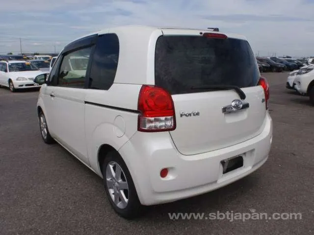 Toyota Porte 2013 photo 3