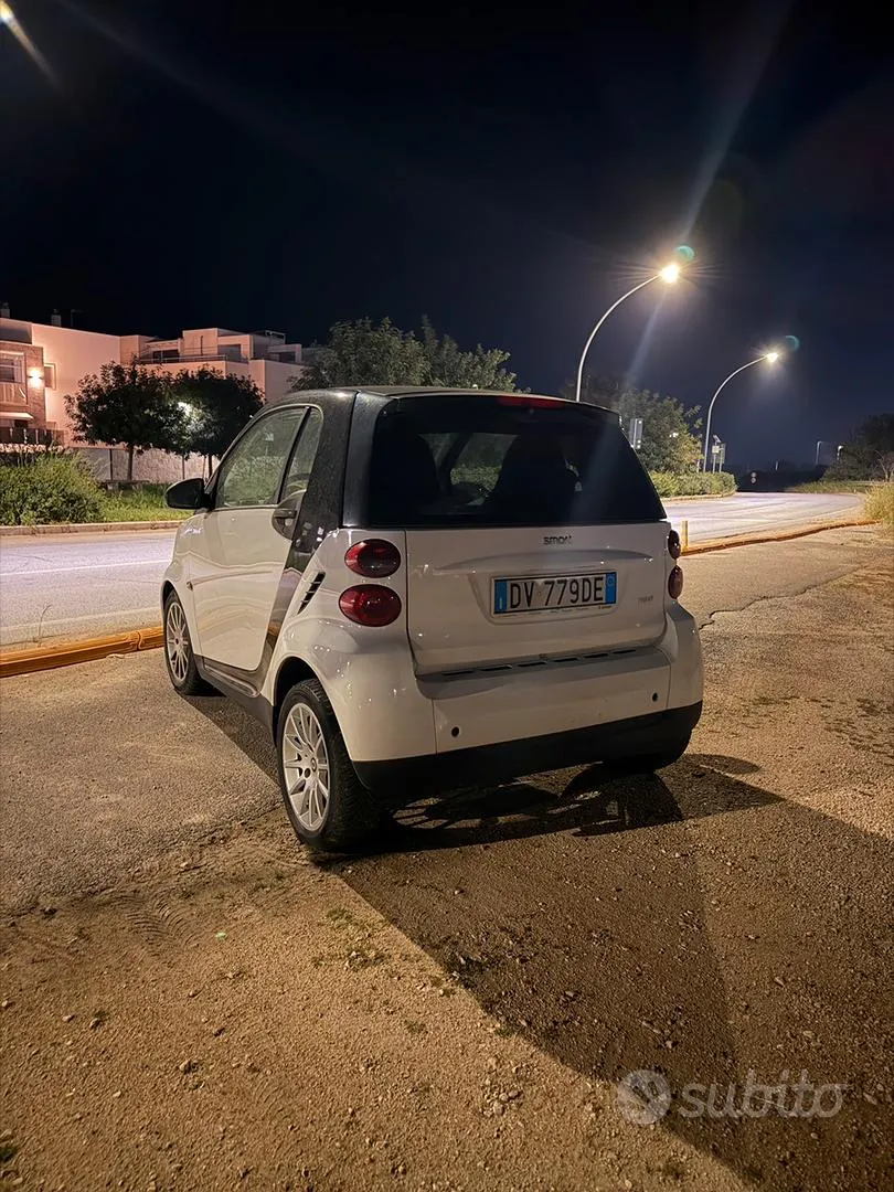 Smart Fortwo 2009 photo 2