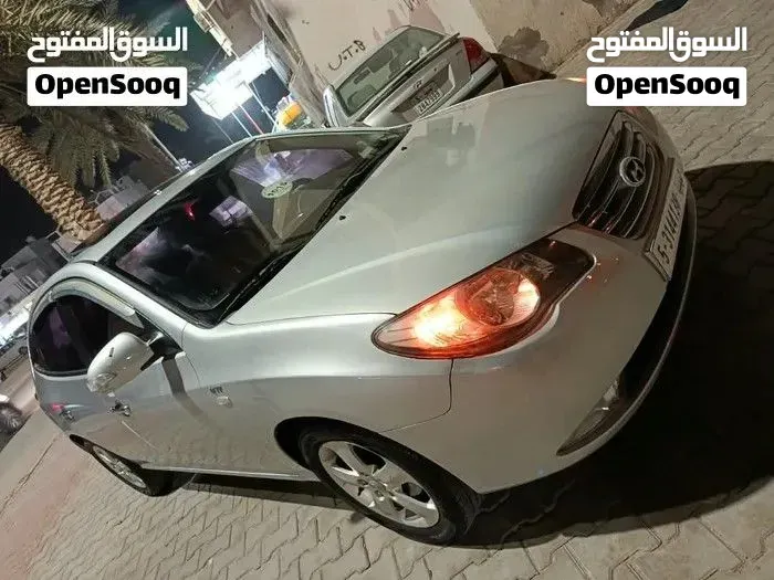 Hyundai Avante 2009 photo 2