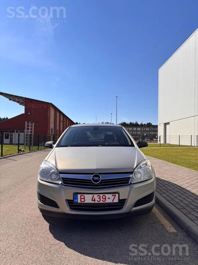 Opel Astra 2007 photo 2