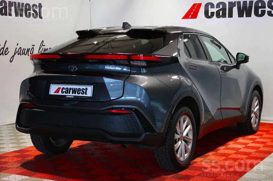 Toyota C-Hr 2024 photo 4