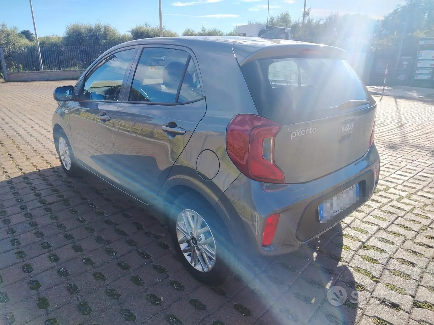 Kia Picanto 2023 photo 3