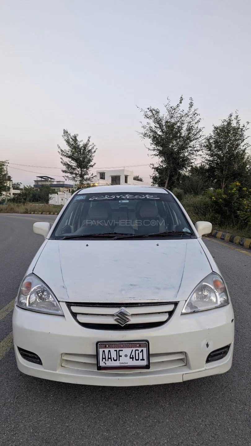 Suzuki Liana