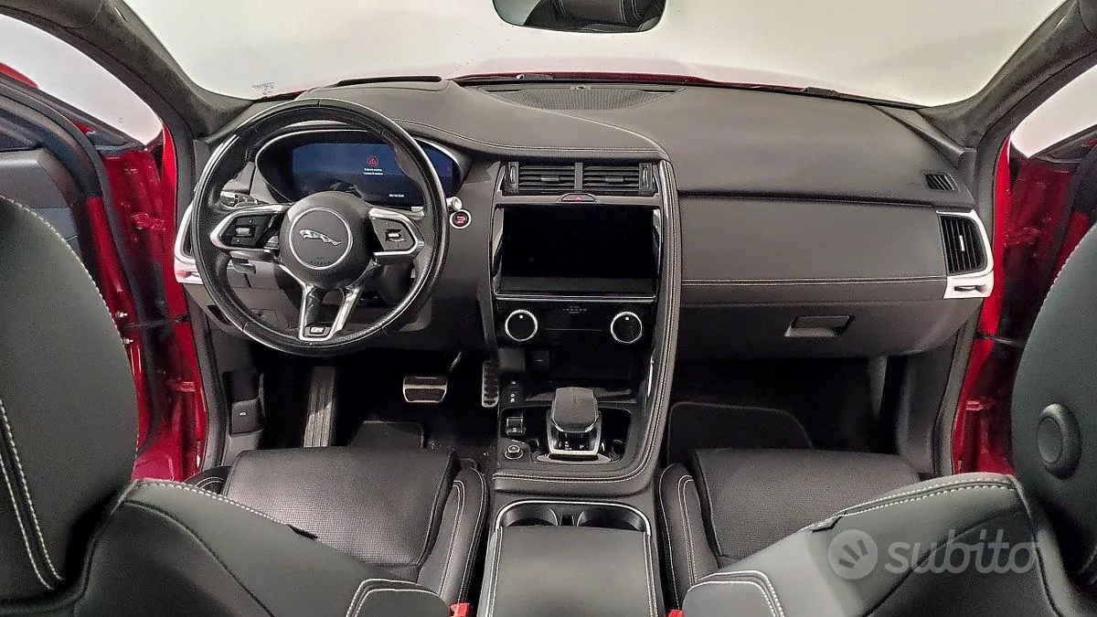 Jaguar E-Pace 2021 photo 2