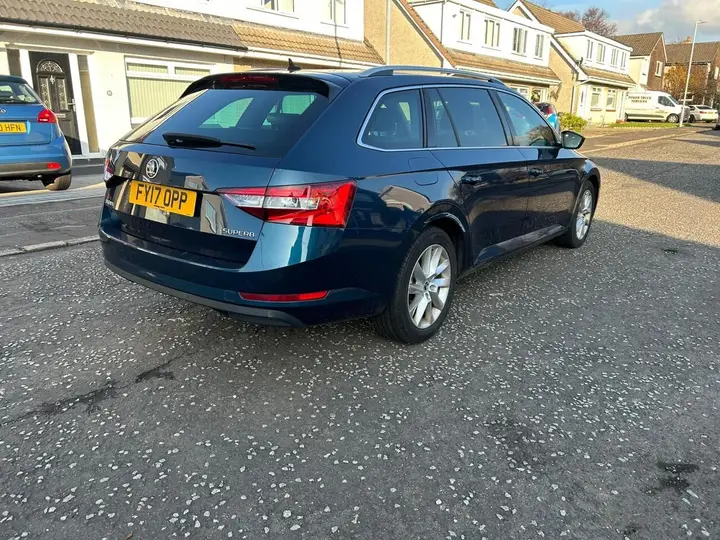 Skoda Superb 2017 photo 3