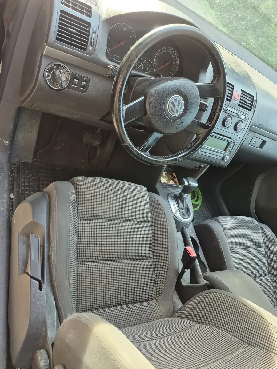 Volkswagen Touran 2005 photo 3