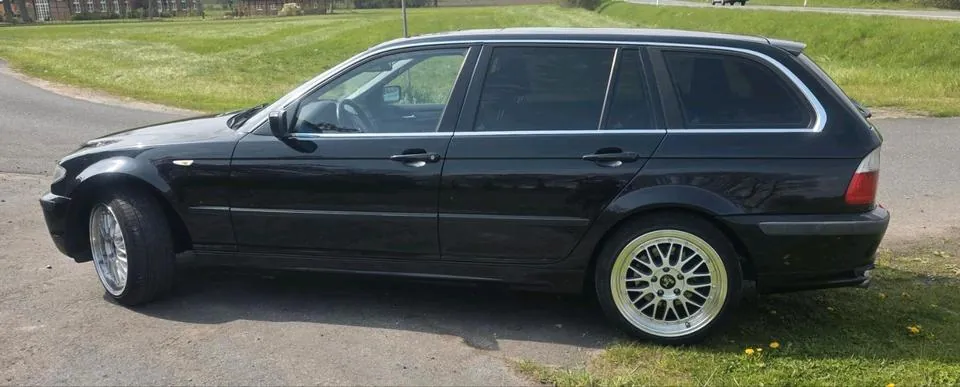 BMW 325Xi Touring