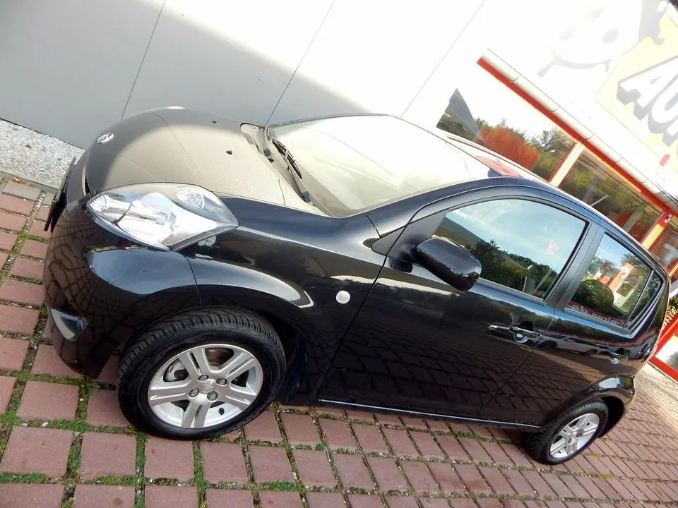 Daihatsu Sirion