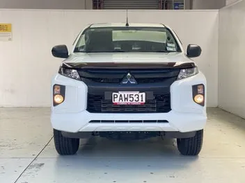 Mitsubishi Triton 2022 photo 5
