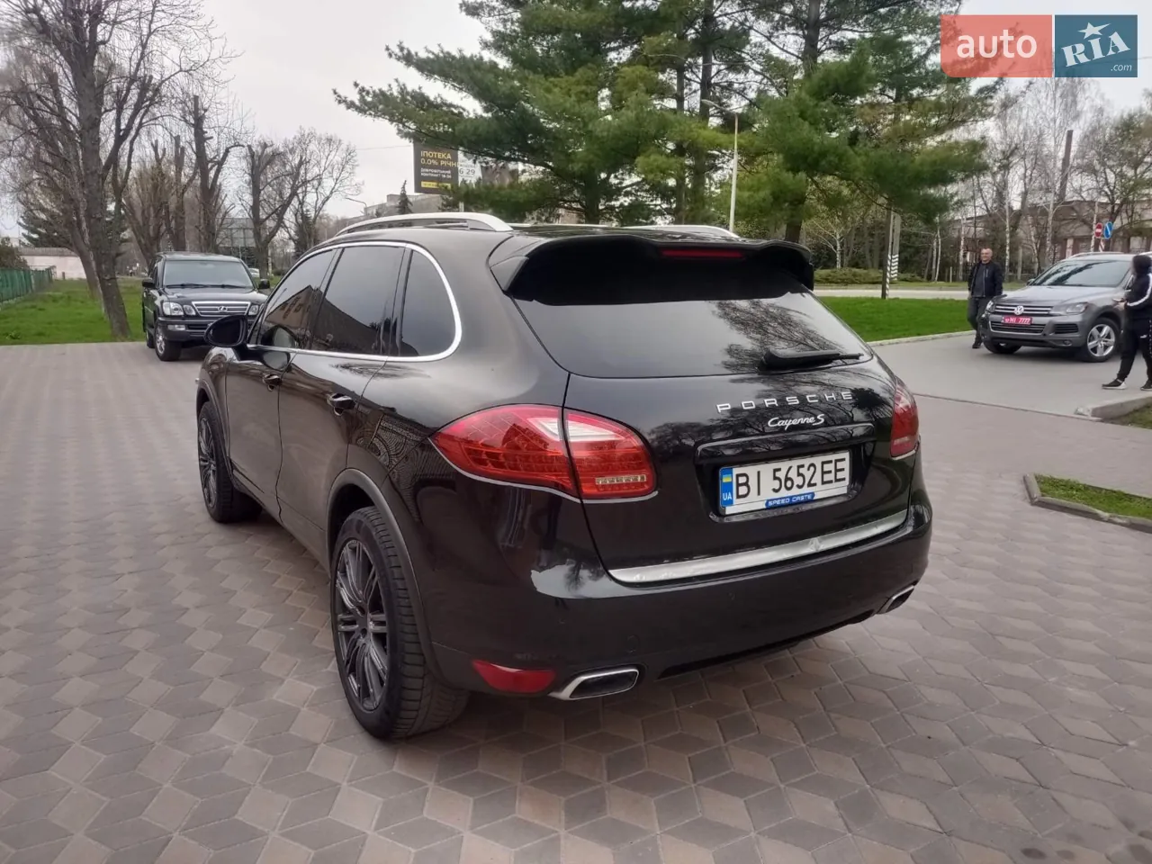 Porsche Cayenne 2010 photo 2