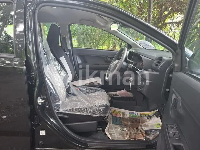 Daihatsu Mira 2024 photo 4