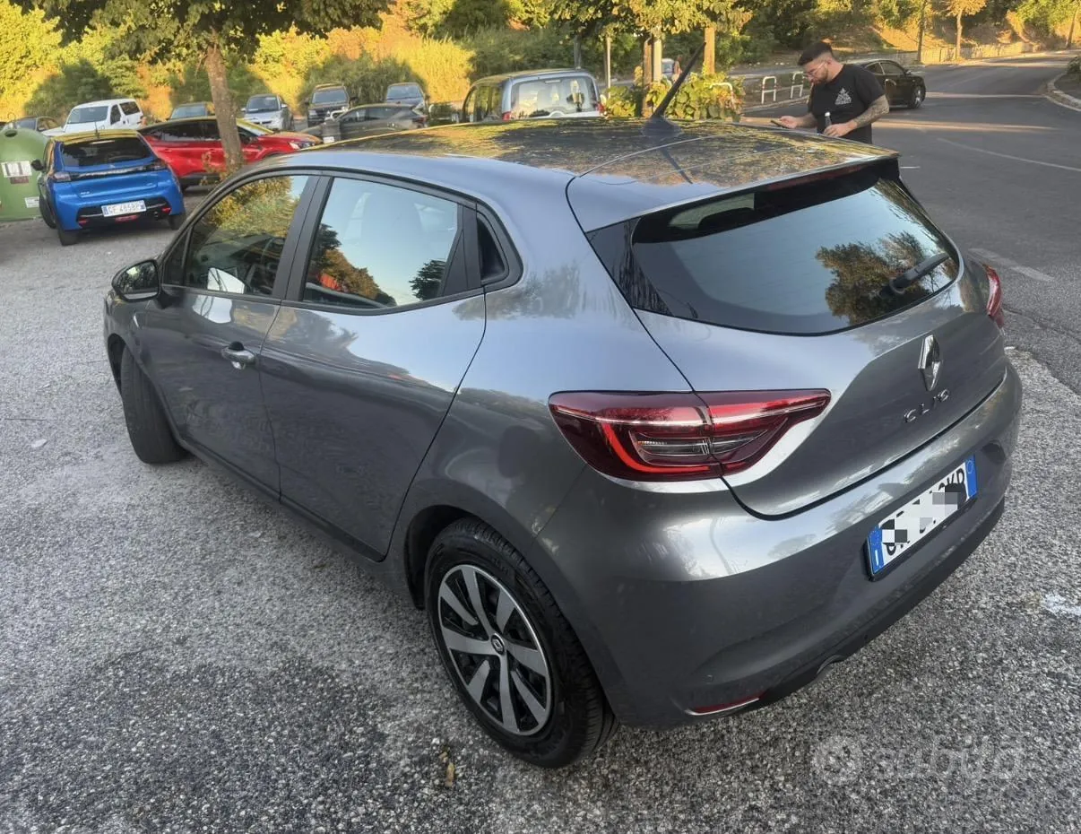Renault Clio 2023 photo 4