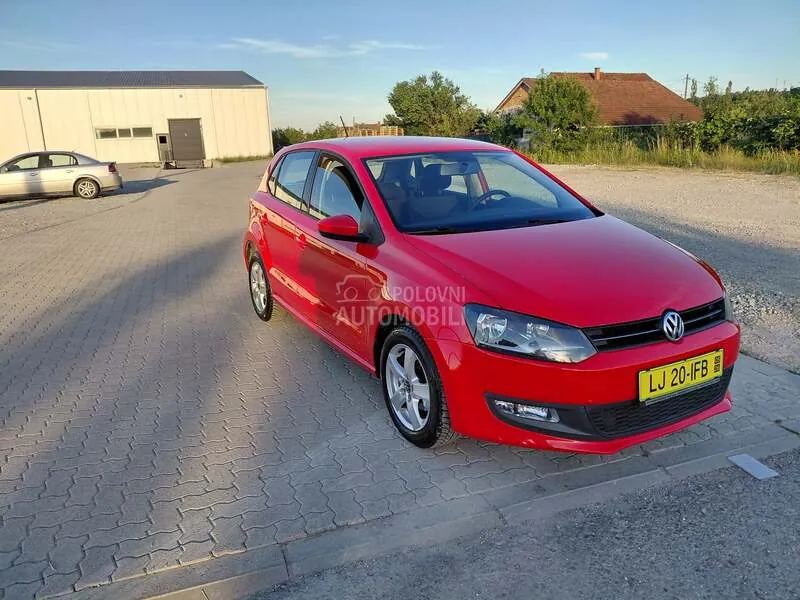 Volkswagen Polo 2010 photo 4