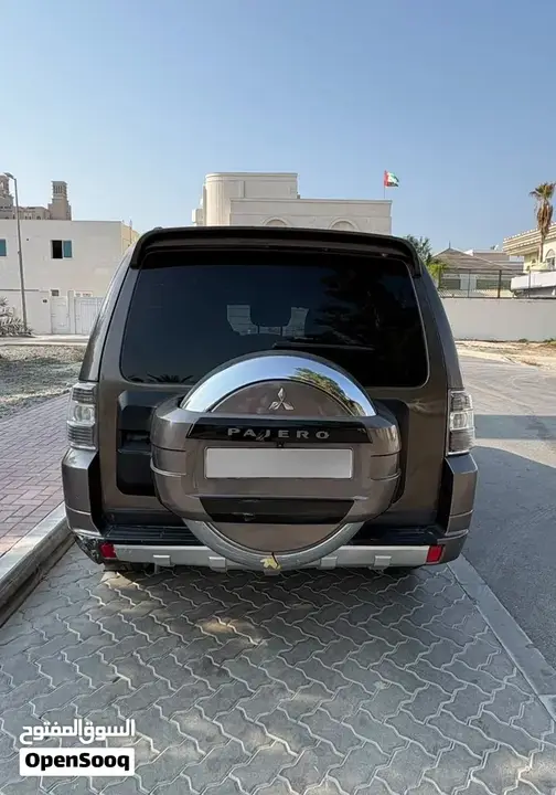 Mitsubishi Pajero 2012 photo 3