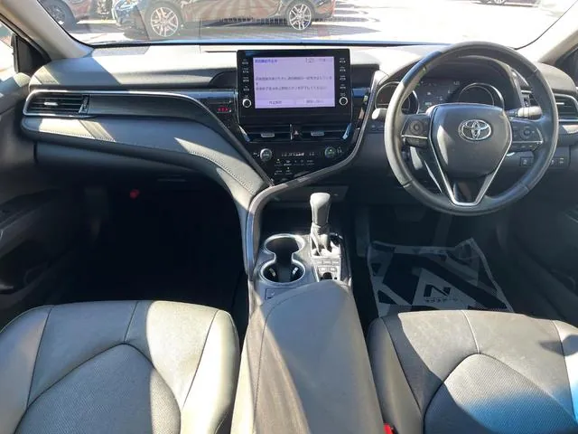 Toyota Camry 2023 photo 2