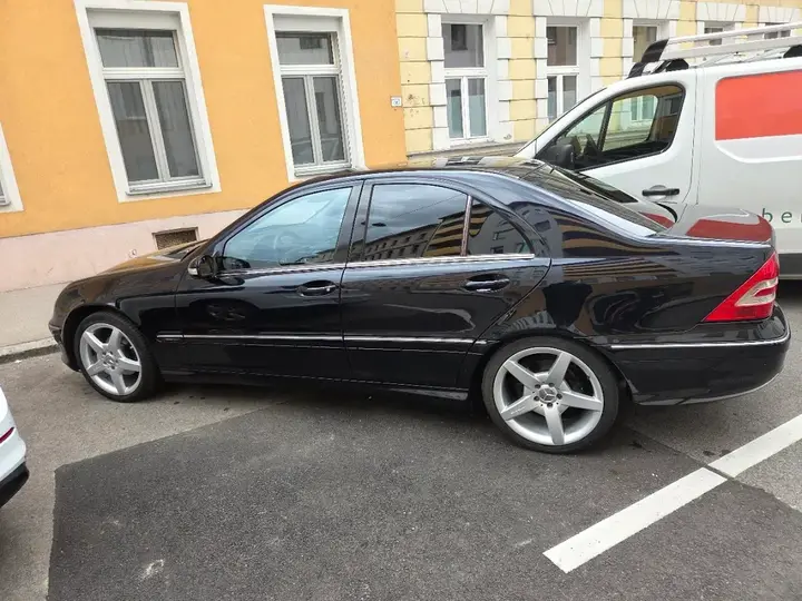 Mercedes-Benz C-Class 2007 photo 3