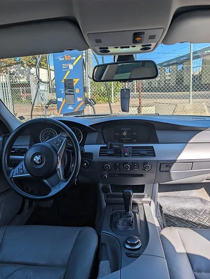 BMW 523I 2007 photo 2