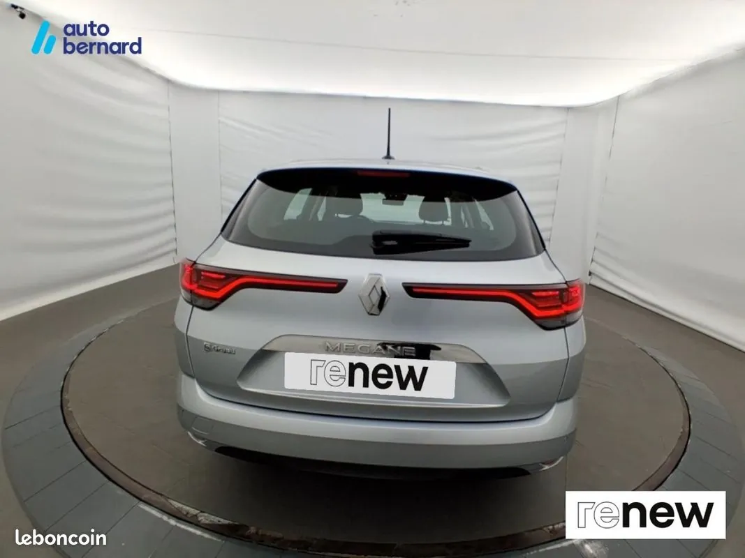 Renault Megane 2022 photo 5