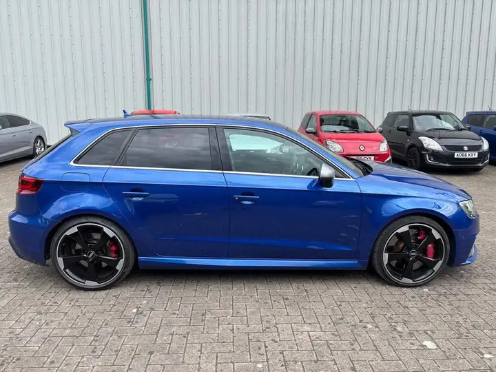 Audi Rs3 2015 photo 3