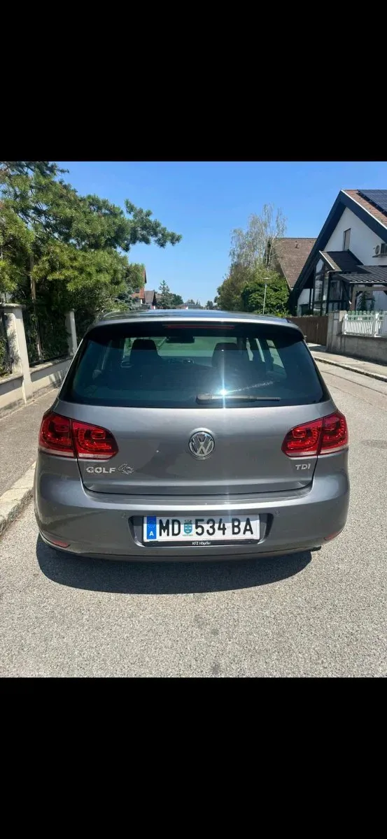Volkswagen Golf 2012 photo 2