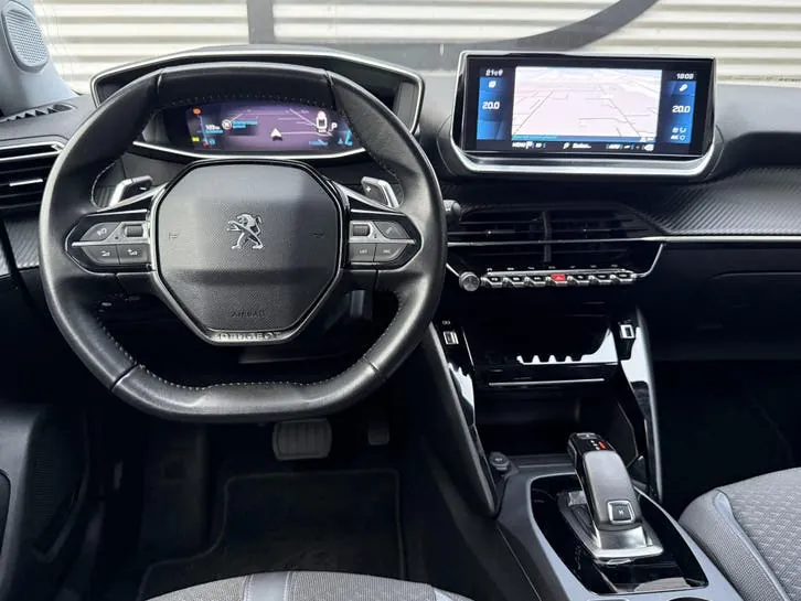 Peugeot 2008 2020 photo 2