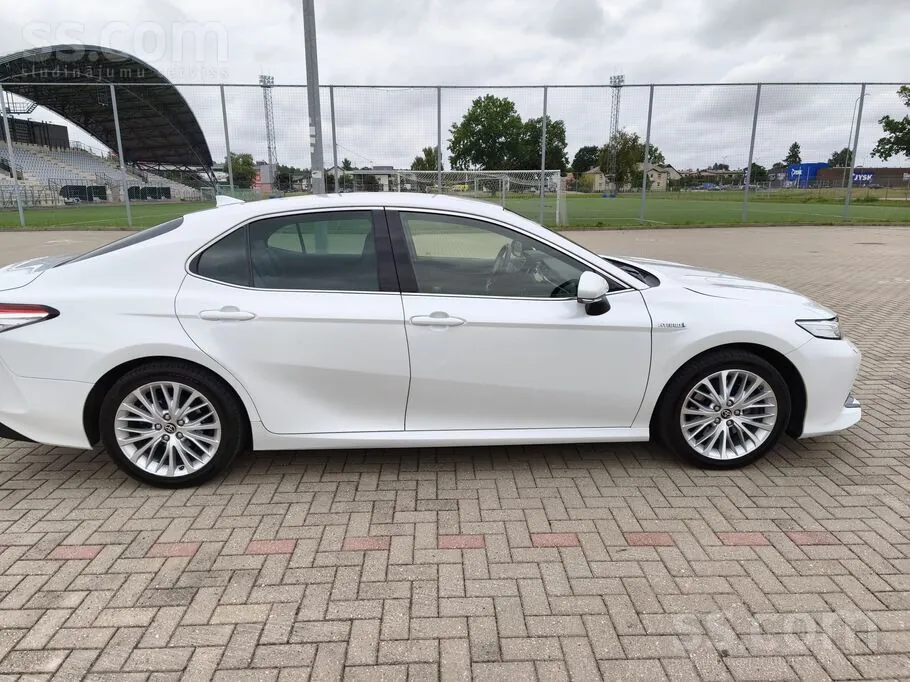 Toyota Camry 2021 photo 4